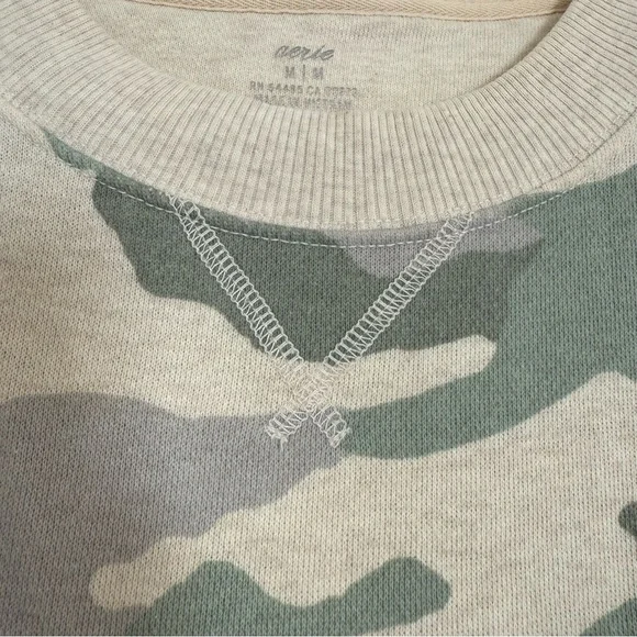 Aerie Good Vibes Oversized Green Camo Sweatshirt Split Hem Women’s Medium - Picture 5 of 12